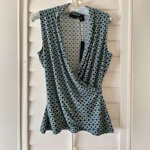 Tahari Tank size M new with tags